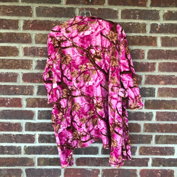 Fancy Girlz Brand Pink Camo Fleece Robe Size Medium Missing Tie Belt - Picture 5 of 6